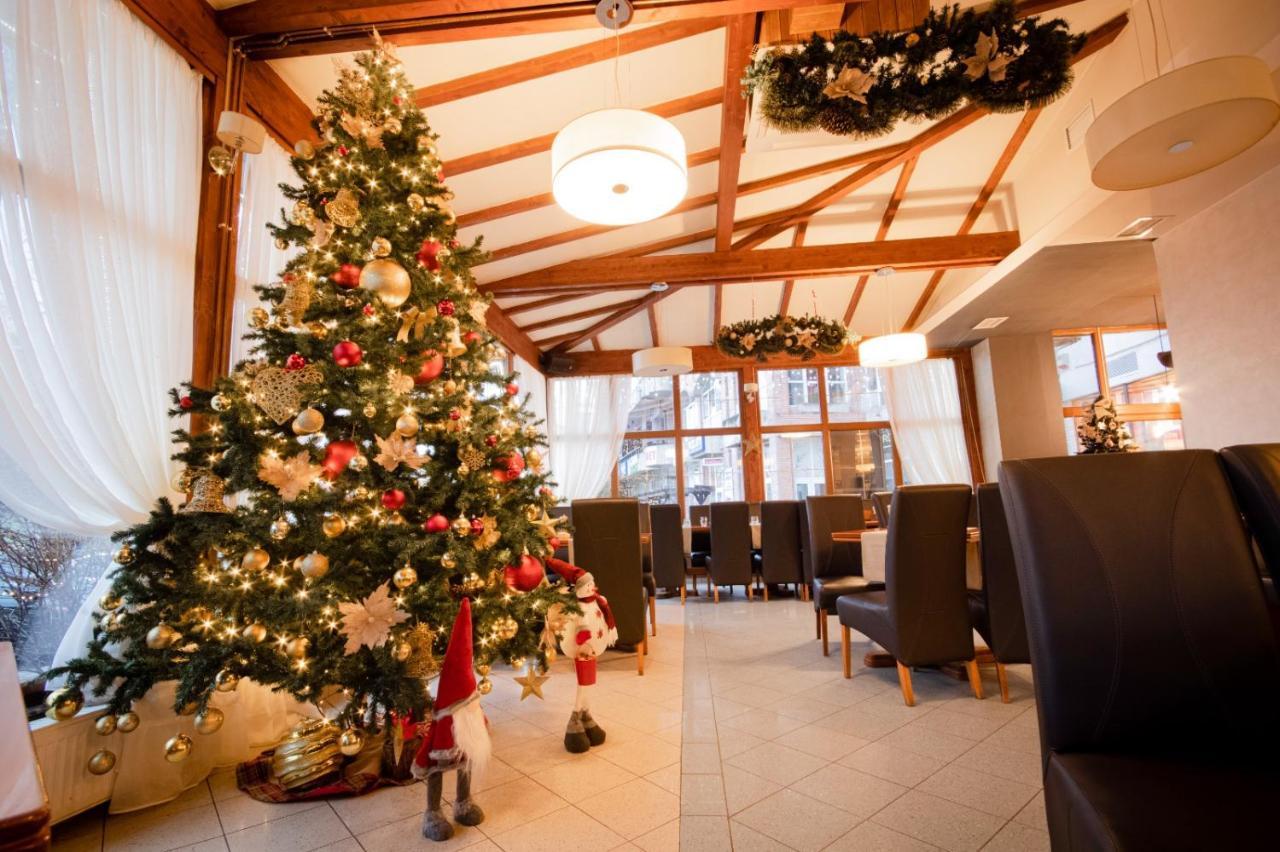 Restaurant Pensiune Bucovina Кымпулунг-Молдовенеск Экстерьер фото